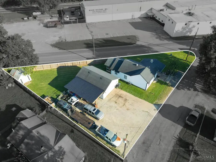 2454 Maple Street, Saint Clair, OH 45055 - #2