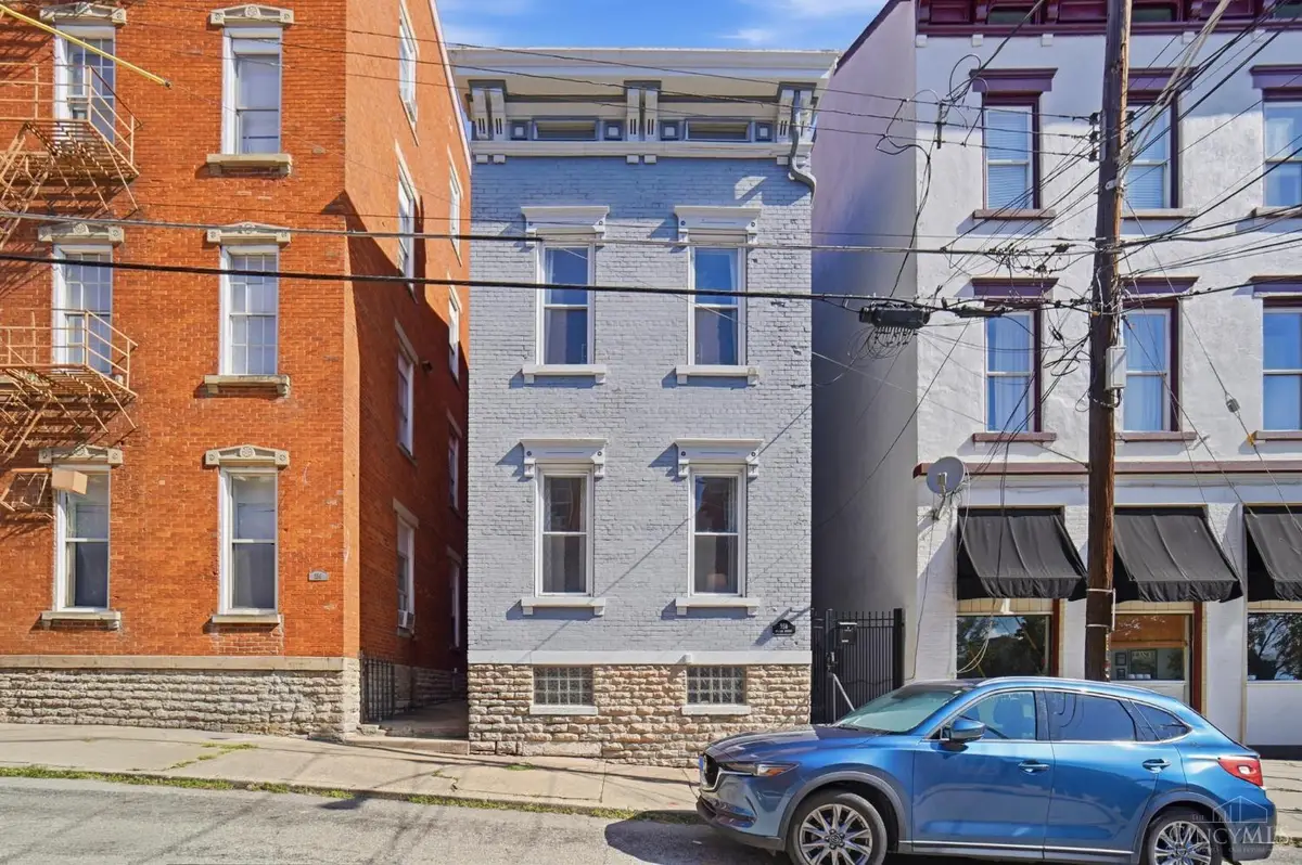 558 Milton Street, Cincinnati, OH 45202 - #1