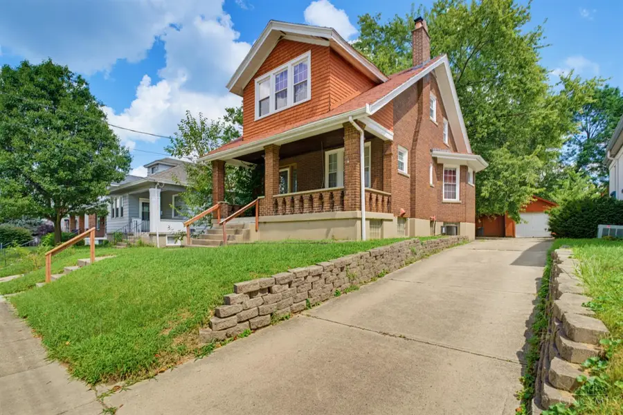 3918 Delmar Avenue, Cheviot, OH 45211 - #2