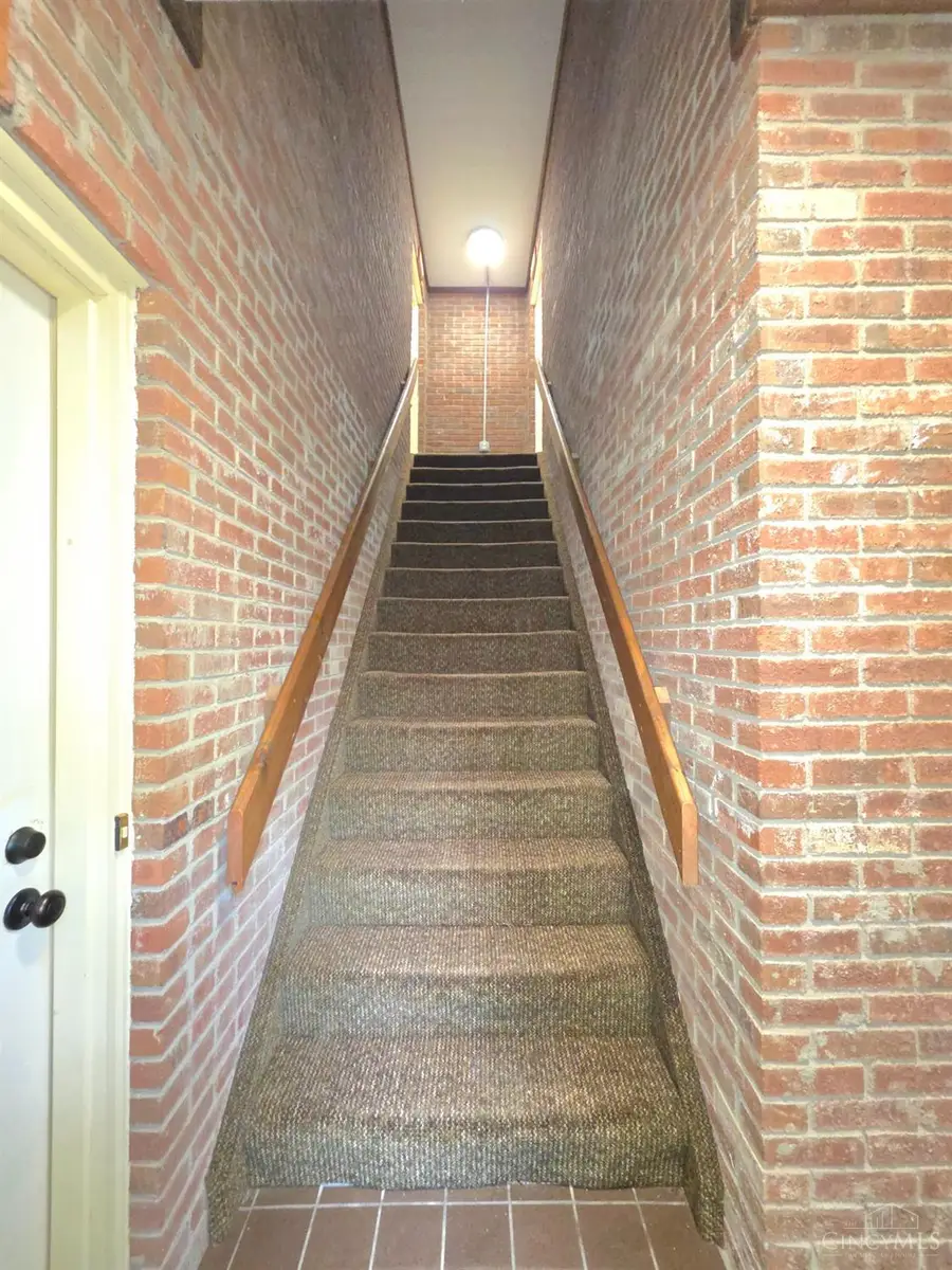 2050 Sunset Drive, Hamilton, OH 45013 - #2