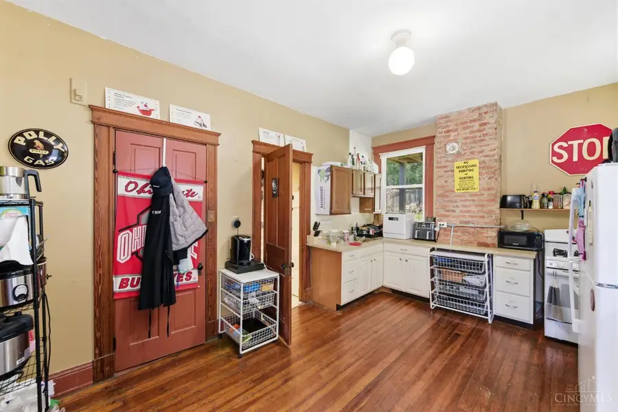 404 Ada Street, Cincinnati, OH 45219 - #2