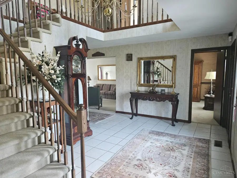 619 Shultz Drive, Hamilton, OH 45013 - #3