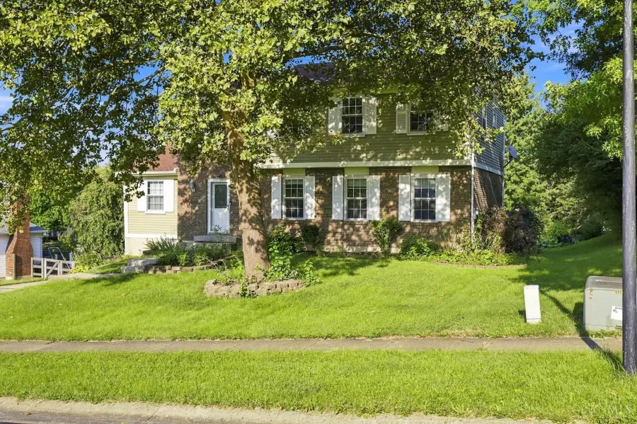3385 Greenwich Dr, Fairfield, OH 45011 - #2