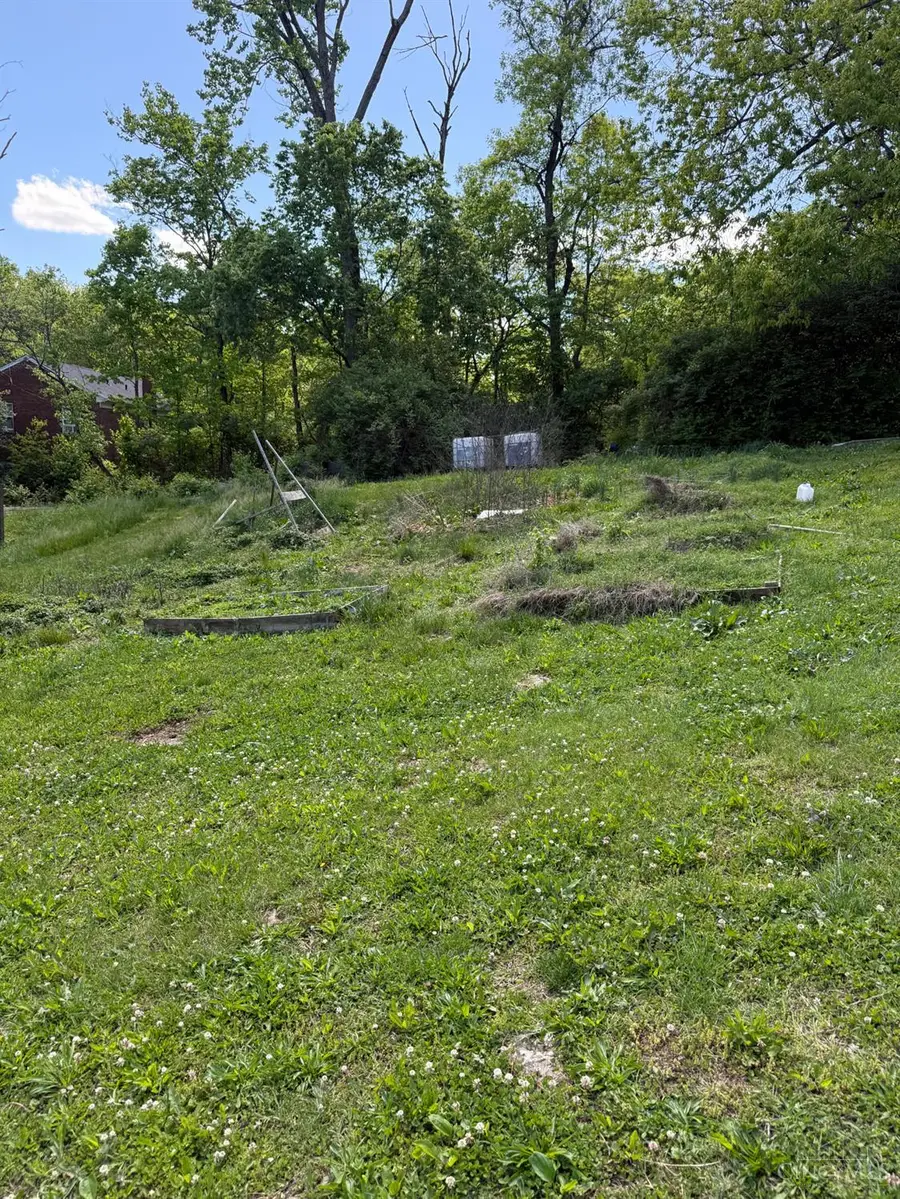 3111 Bracken Woods Lane, Cincinnati, OH 45211 - #2