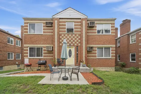 7131 Eastlawn Drive, Cincinnati, OH 45237
