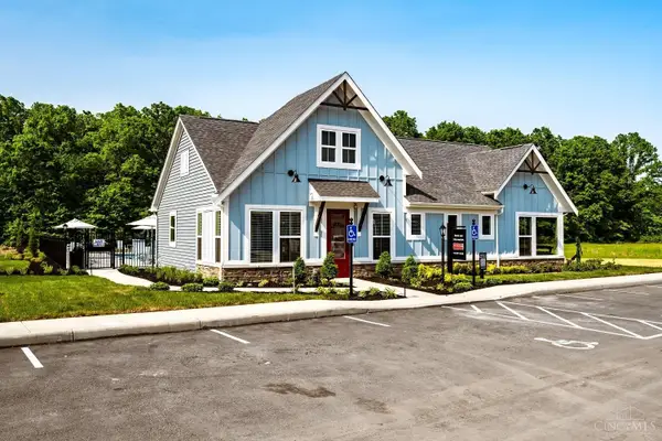 1587 Summerview Lane #72-B, Miami Twp, OH 45150