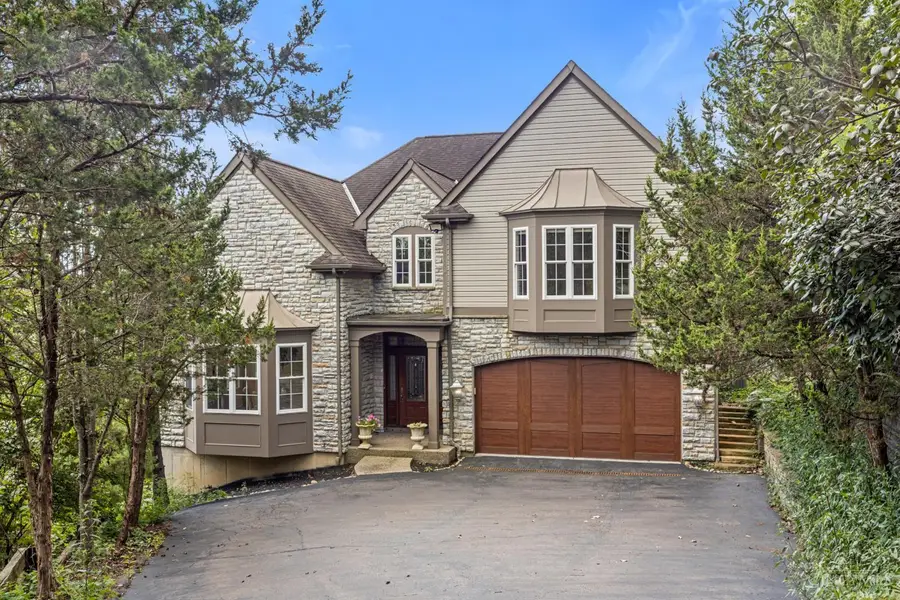 1046 Tuscany Place, Cincinnati, OH 45226 - #2