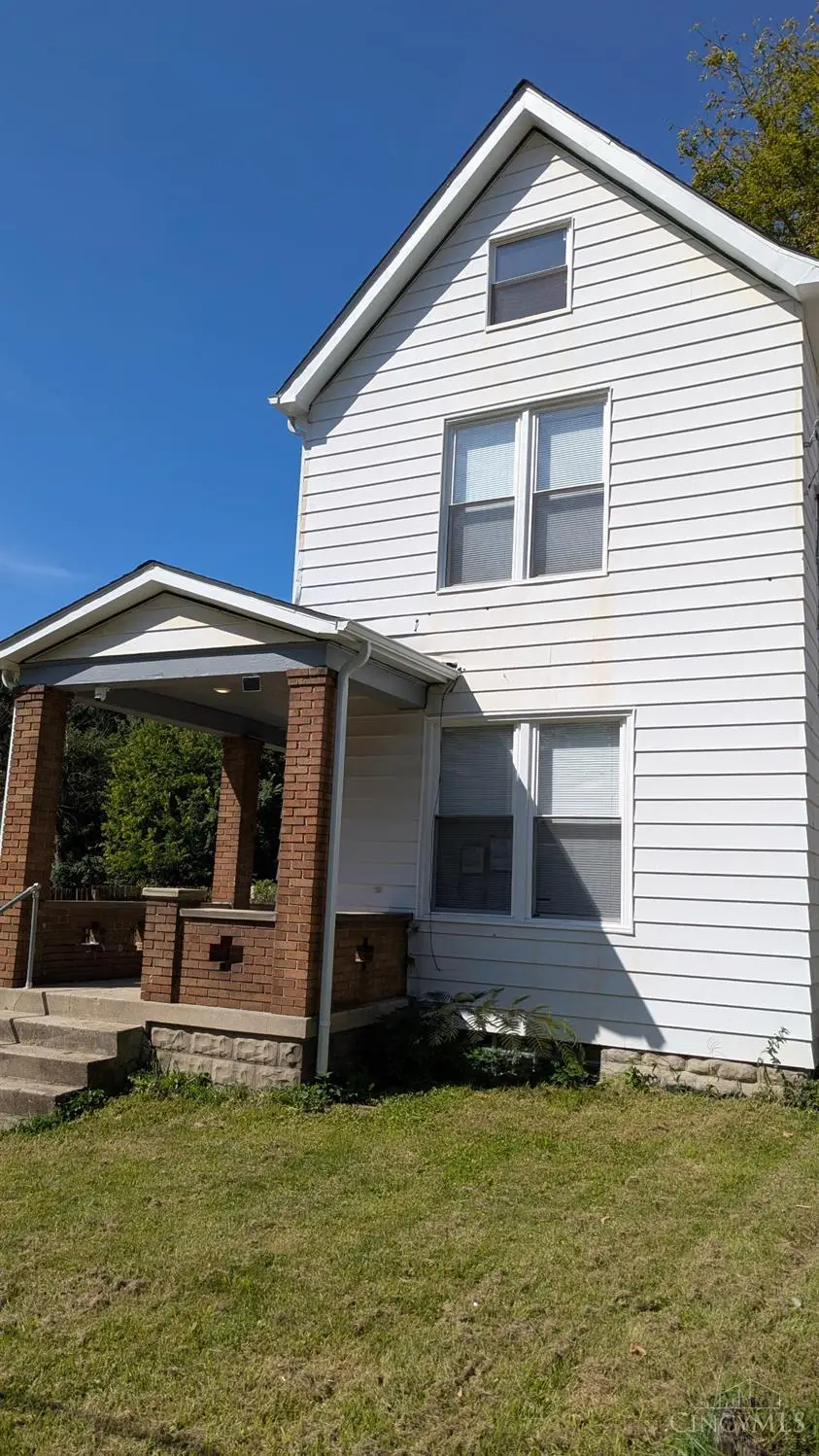 4613 W Mitchell Avenue, Cincinnati, OH 45232 - #3