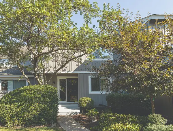 45 Twin Lakes Drive, Fairfield, OH 45014