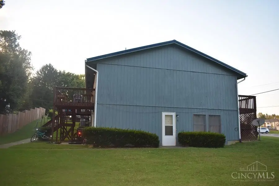 101 Chariss Avenue, Hillsboro, OH 45133 - #3