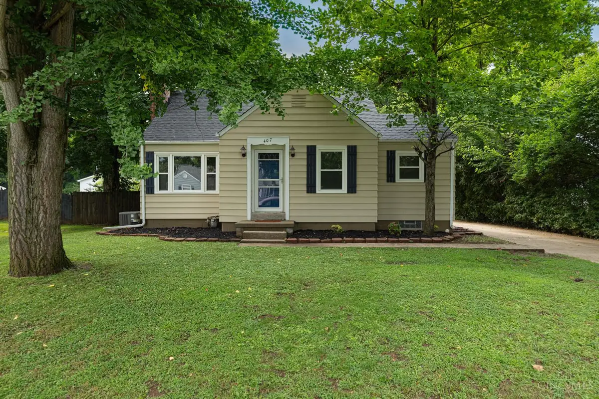 407 W Lomar Avenue, Carlisle, OH 45005 - #1