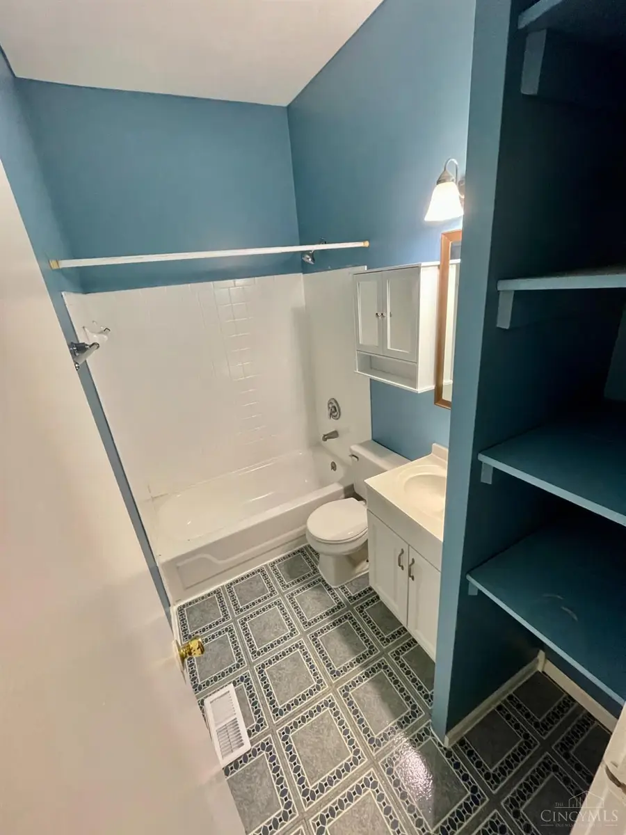 4368 Eastern Avenue, Cincinnati, OH 45226 - #3