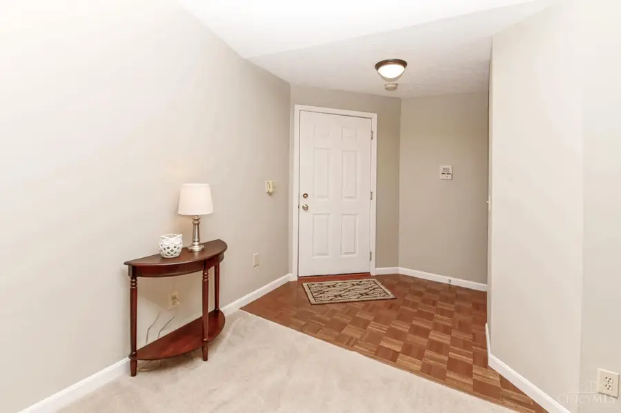 5890 Stonebridge Circle #303, Mulberry, OH 45150 - #2