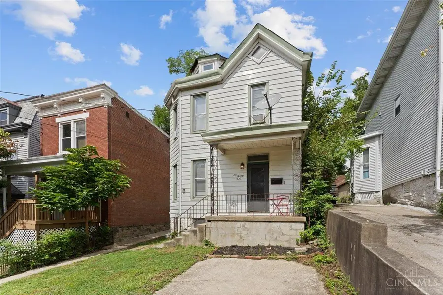 620 Riddle Road, Cincinnati, OH 45220 - #2