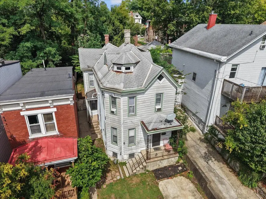 620 Riddle Road, Cincinnati, OH 45220 - #3