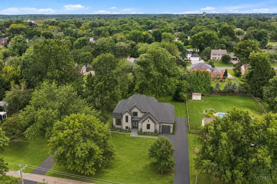 9871 Zig Zag Road, Montgomery, OH 45242 - #2