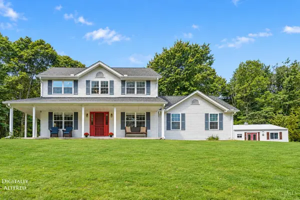 21573 Burtzelbach Road, Guilford, IN 47022