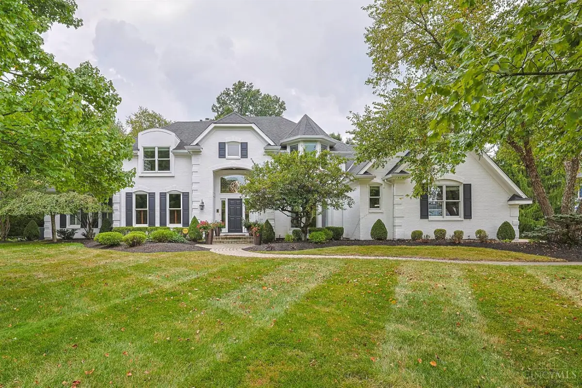 7675 Foxgate Lane, Indian Hill, OH 45243 - #1