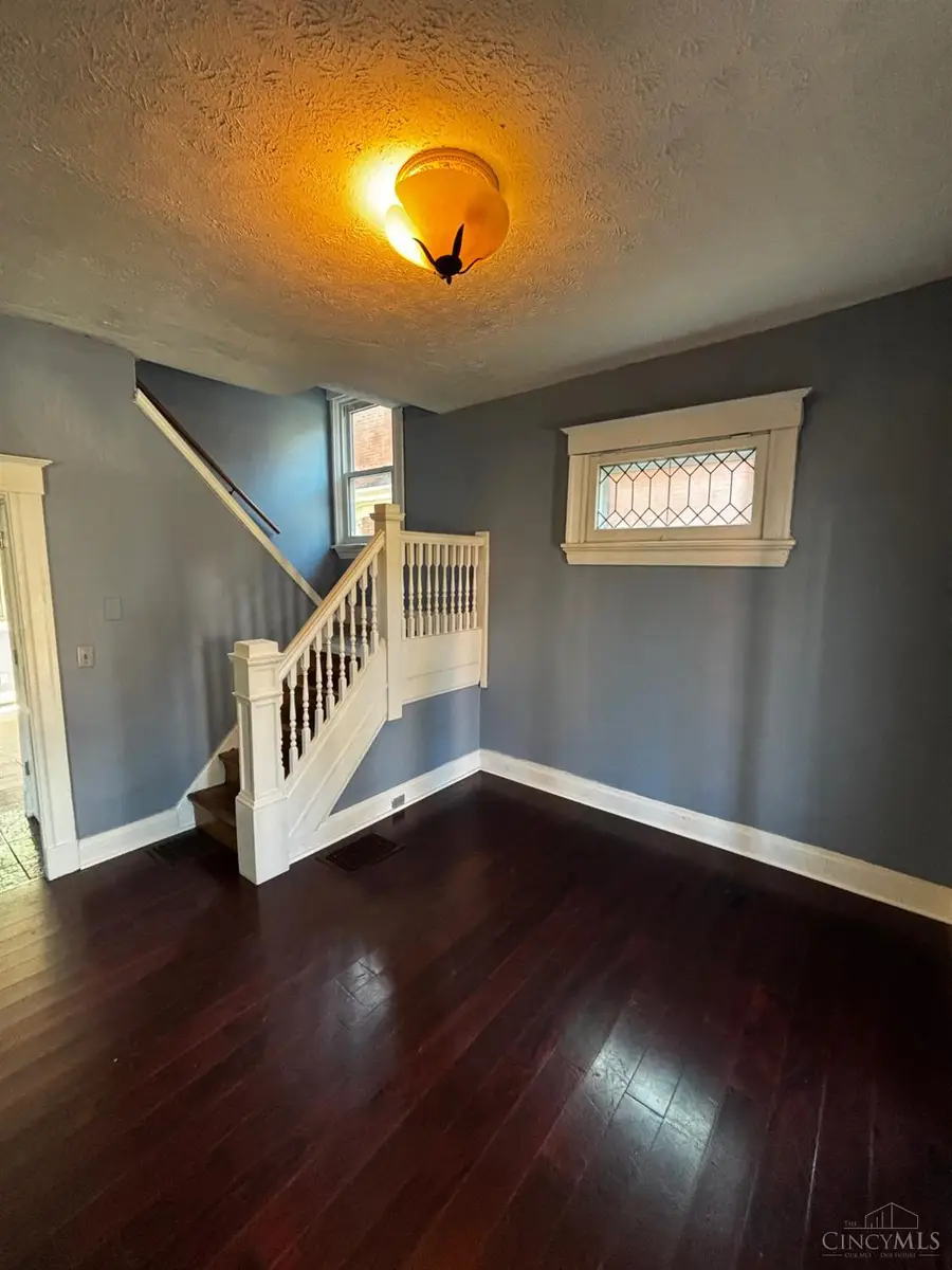 279 Helen Street, Cincinnati, OH 45219 - #3