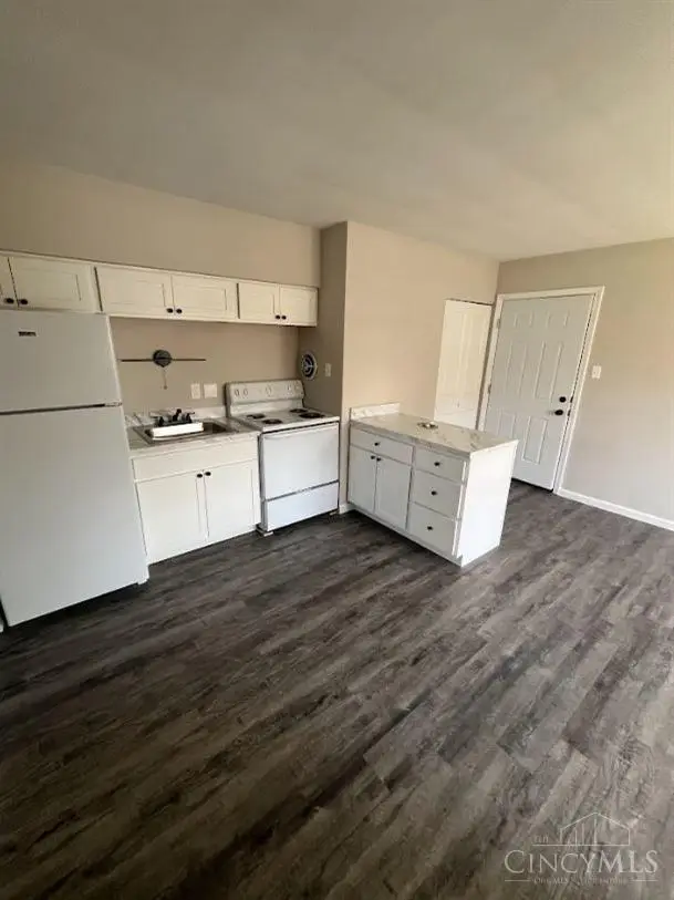 3301 Camvic Terrace, Cheviot, OH 45211 - #2