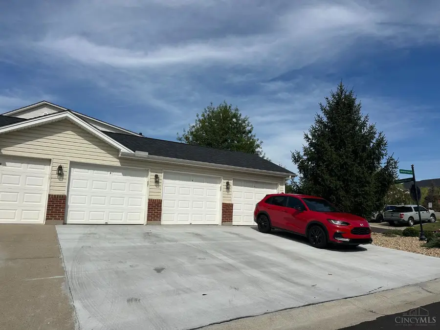 3510 Chestnut Park Lane, Miami Heights, OH 45002 - #2