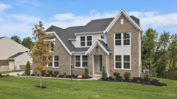 2460 Bent Grass Drive, Beavercreek, OH 45431