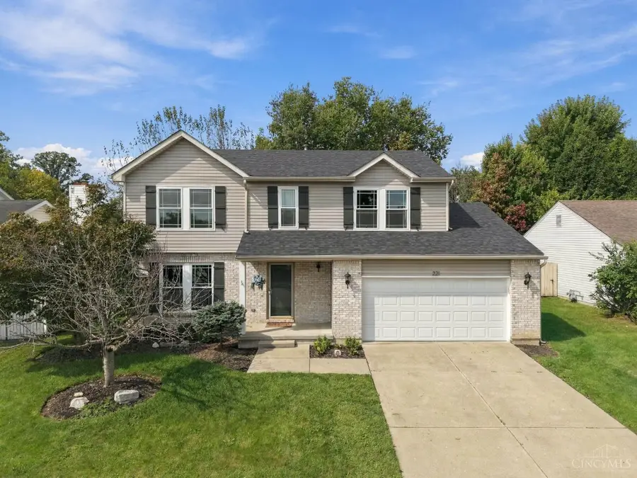221 Clearbrook Drive, Franklin, OH 45005 - #2