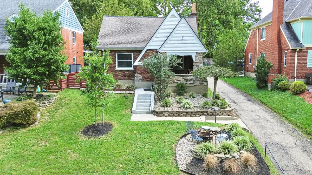 6216 Rogers Park Place, Cincinnati, OH 45213 - #1