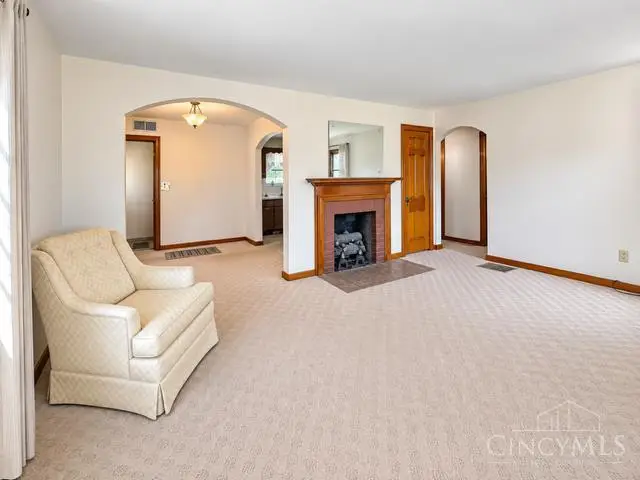 2417 Hill Avenue, Middletown, OH 45044 - #3