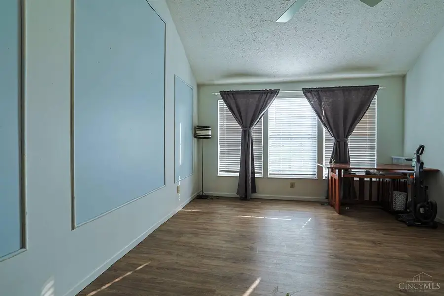 8071 Second Street, West Chester, OH 45069 - #3