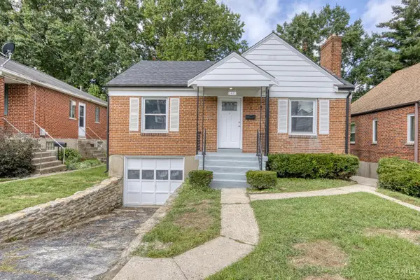 6435 Graceland Avenue, Golf Manor, OH 45237