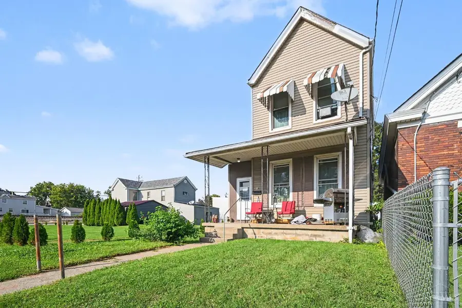 216 Linden Street, Cincinnati, OH 45216 - #2