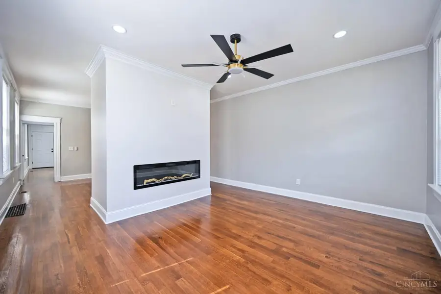 4603 W Mitchell Avenue, Cincinnati, OH 45232 - #3