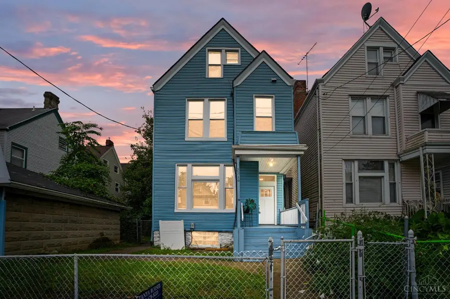 3216 Hackberry Street, Cincinnati, OH 45207 - #2