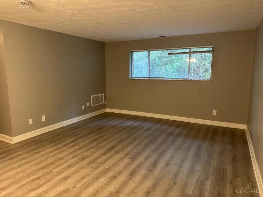 2431 Mustang Drive #15, Cincinnati, OH 45211 - #3