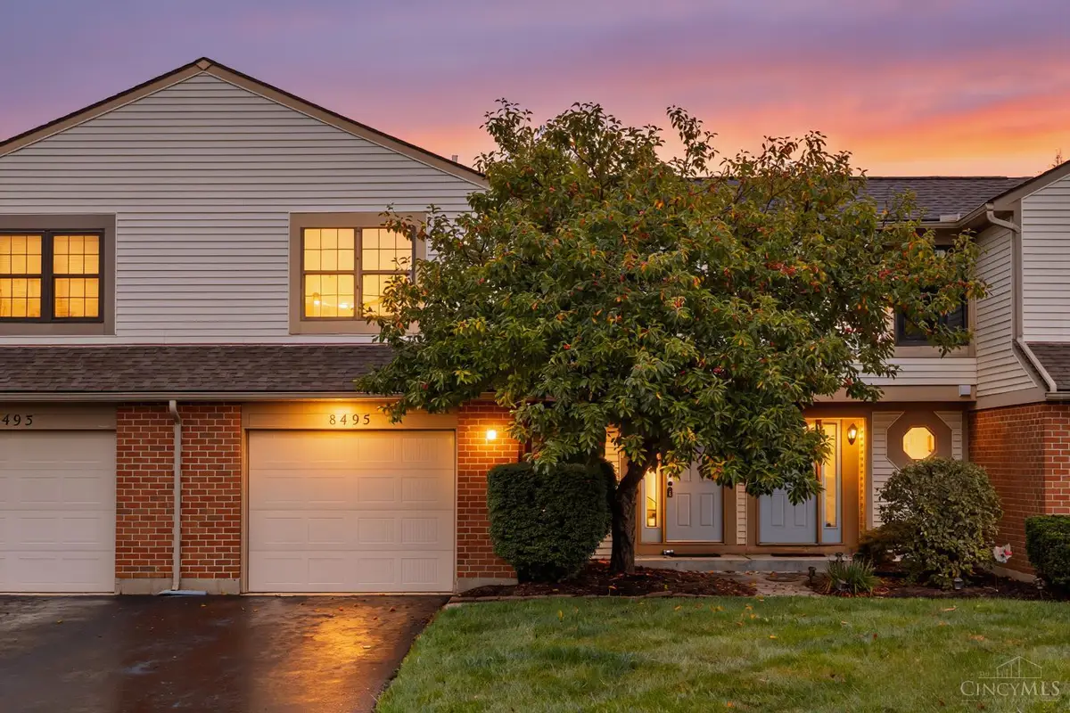 8495 Woodgrove Drive, Washington, OH 45458 - #1