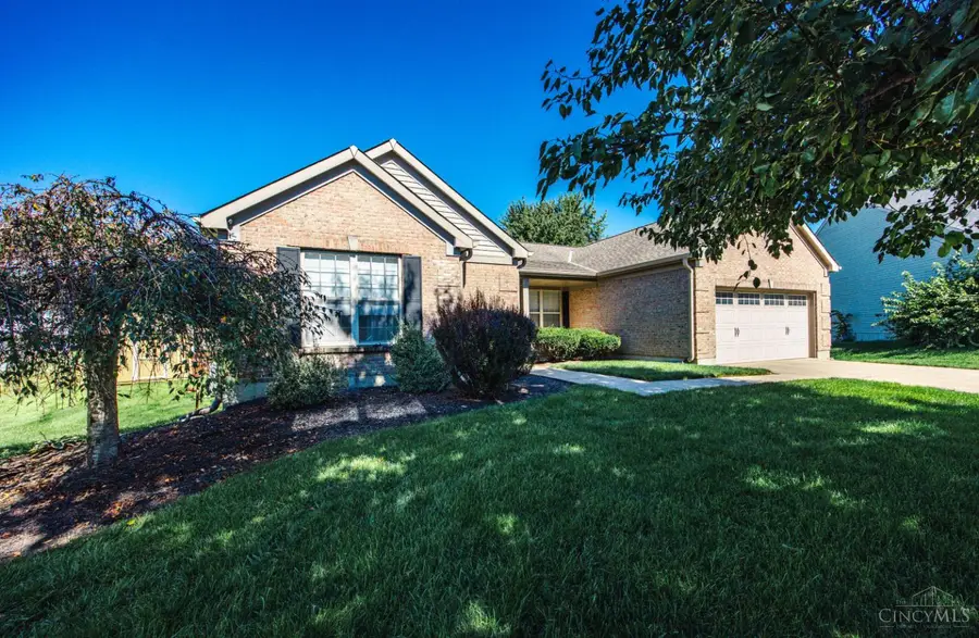 800 Autumn Court, Trenton, OH 45067 - #2