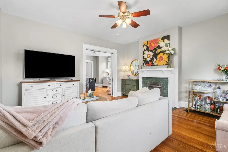 2715 Arbor Avenue, Cincinnati, OH 45209 - #2