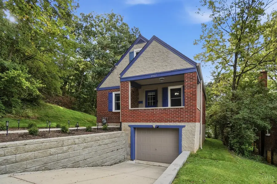 6937 Vinewood Avenue, Madison Place, OH 45227 - #3