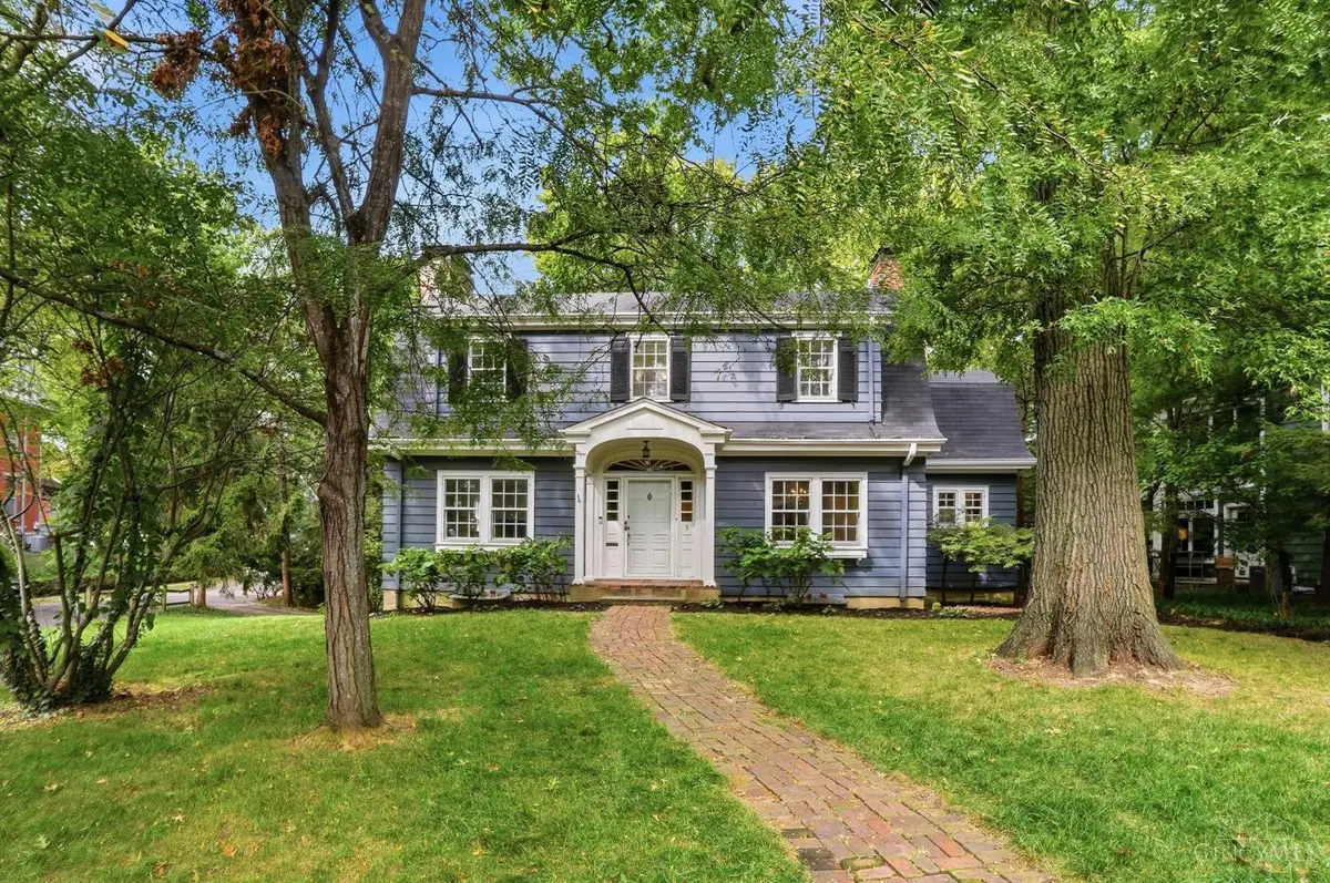 3 E Interwood Place, Cincinnati, OH 45220 - #1