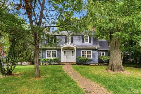 3 E Interwood Place, Cincinnati, OH 45220