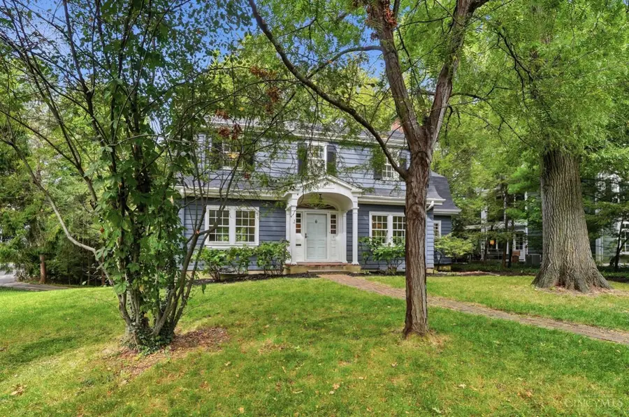 3 E Interwood Place, Cincinnati, OH 45220 - #2
