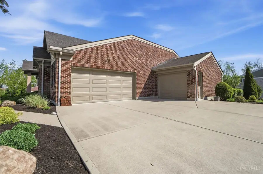 3112 Renaissance Boulevard, Middletown, OH 45005 - #3