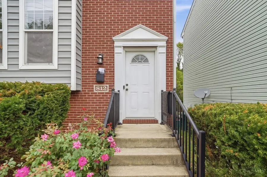 812 Wm H Taft Road, Cincinnati, OH 45206 - #2