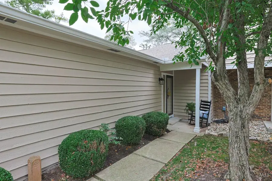 69 Evergreen Circle, Wyoming, OH 45215 - #3