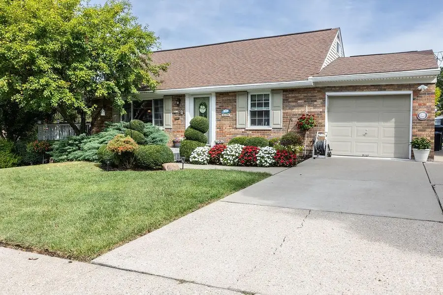 5678 Hollowview Court, Cincinnati, OH 45233 - #3