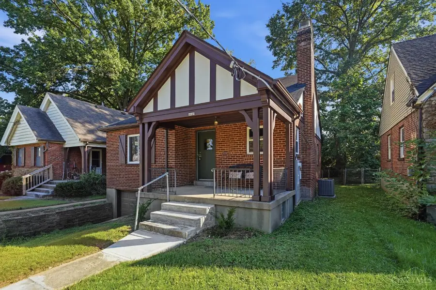 1127 W North Bend Dr, Cincinnati, OH 45224 - #2