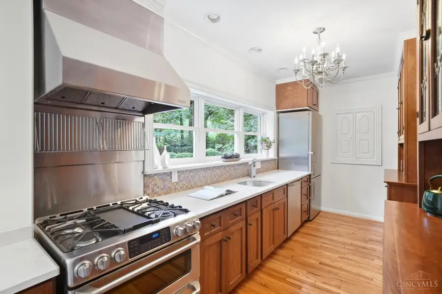 407 Lafayette Avenue, Cincinnati, OH 45220 - #2