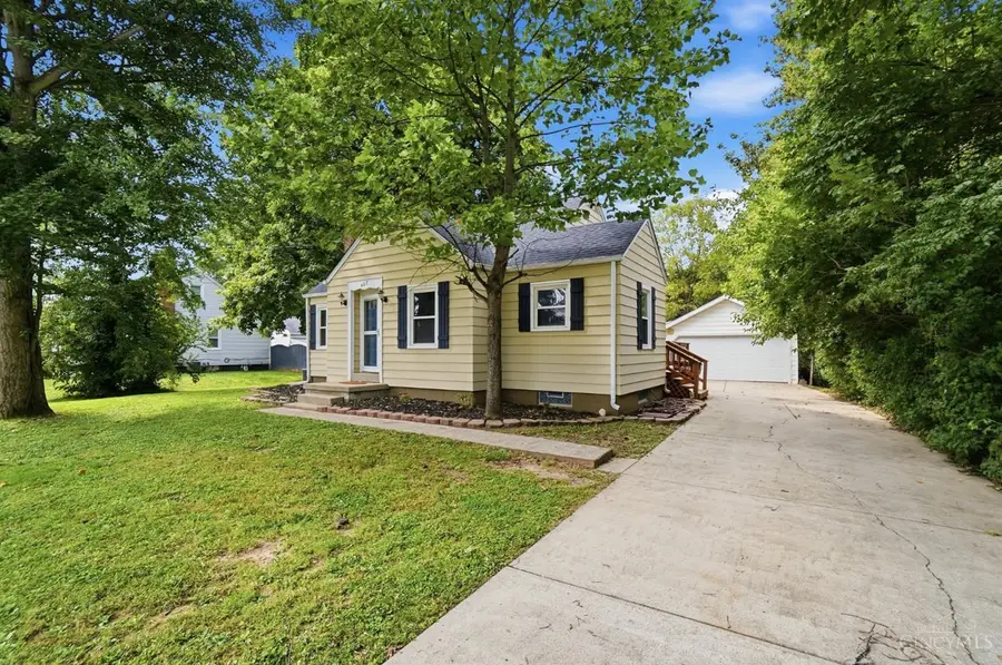 407 W Lomar Avenue, Carlisle, OH 45005 - #3