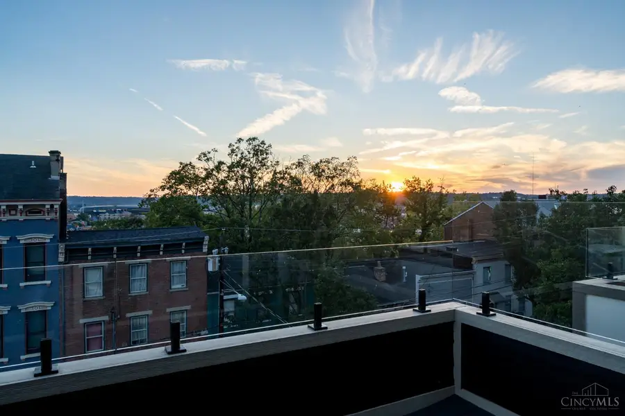 148 Mulberry Street, Cincinnati, OH 45202 - #3
